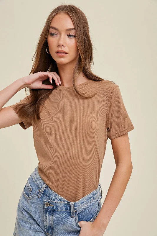 One-Day Only Camel Ribbed Short Sleeve Curved Hem Top