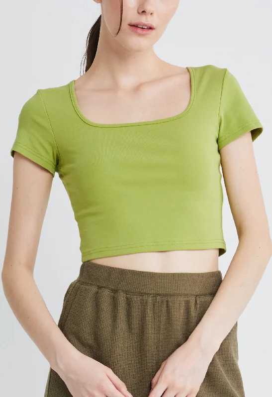 Quick Deals Cropped Basic Knit Fitted Top