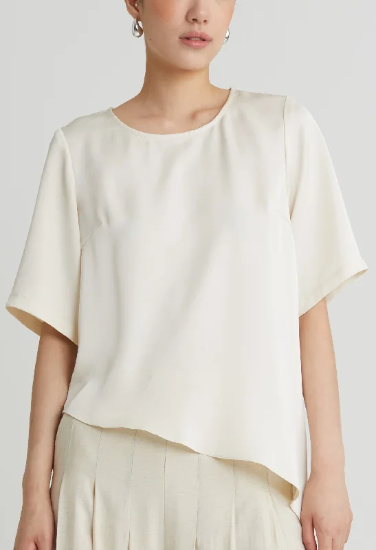 Weekend Bargains to Cherish nichii X NURITA HARITH Minimalist Asymmetrical Hem Top