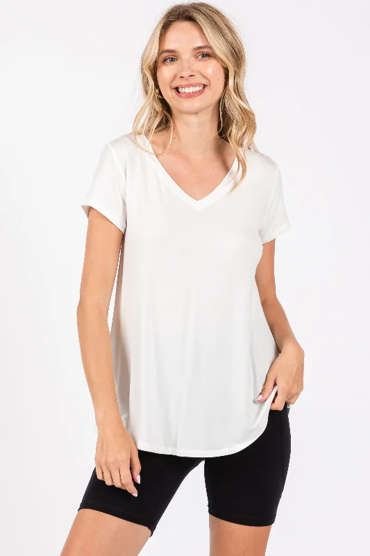 Weekend Specials to Celebrate Ivory Basic V-Neck Short Sleeve Top