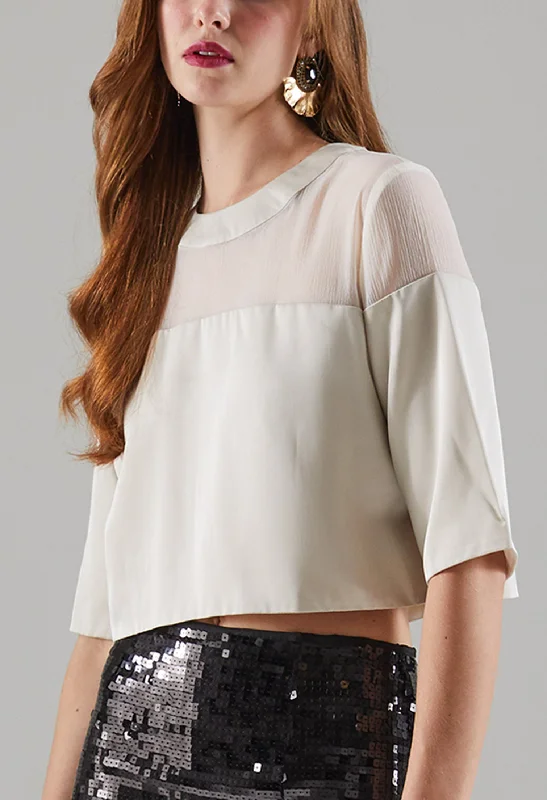 Take Advantage Classic Round Neck Crop Top