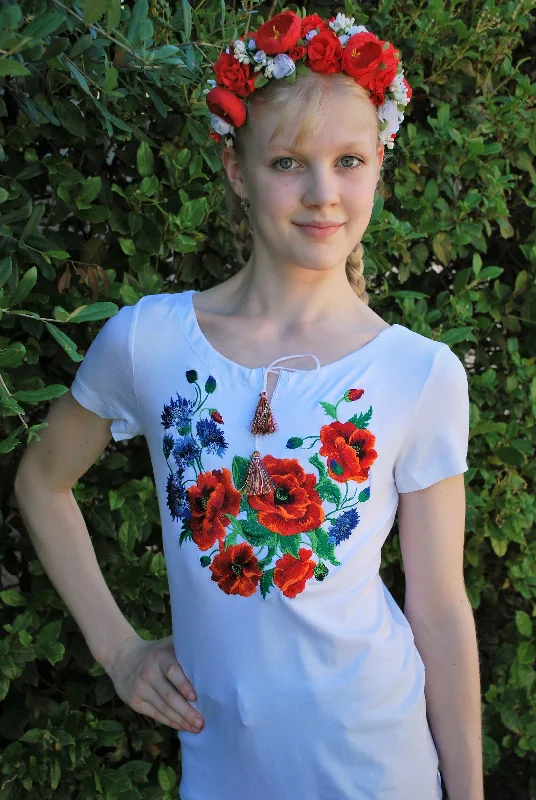Weekend Steals Await Women's short sleeve shirt with real embroidery "Bluetness". White