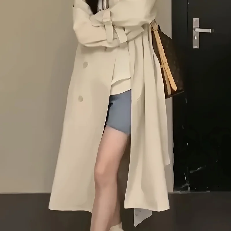 M Beige