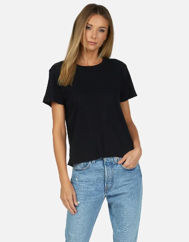 Unmissable Sale Hall Core Vintage Tee Black