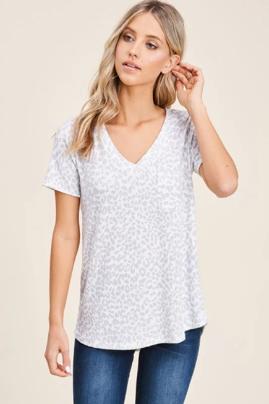 Weekend Wonders Await! Indie Leopard Print Tee