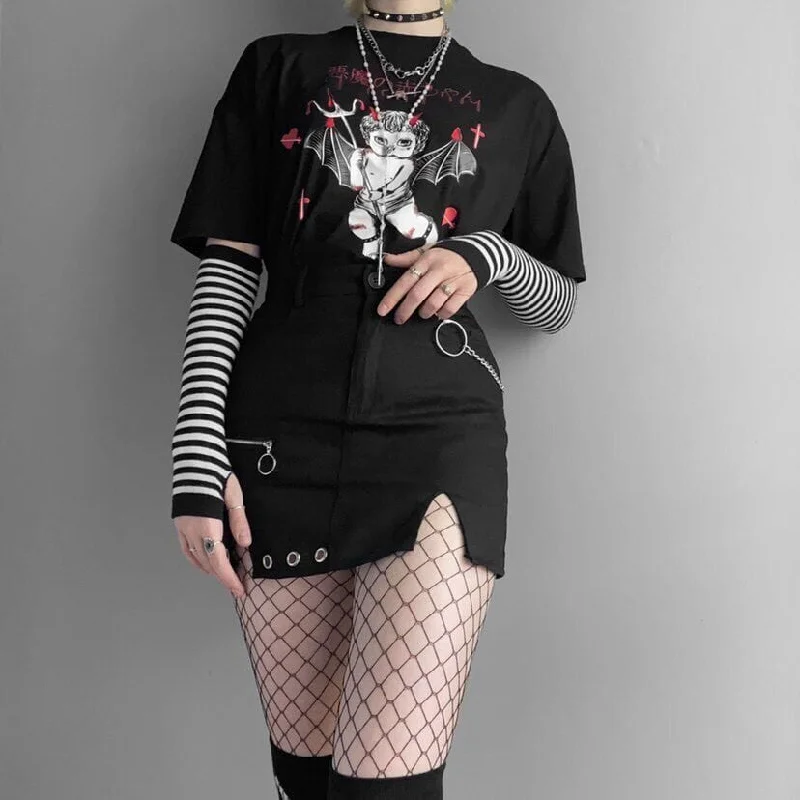 Can't Beat Women's Grunge Demon Doll Printed Round Collar T-shirts