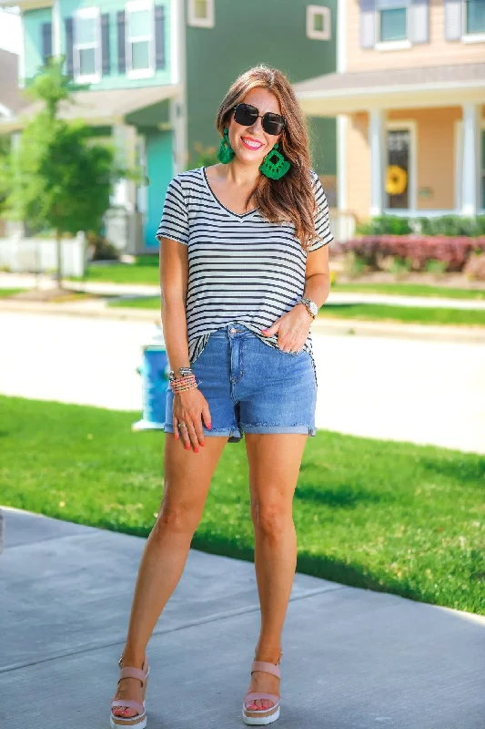 Half Price Gracie Perfect Striped V-Neck Tee
