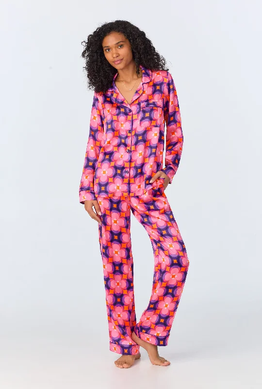 Weekend Savings Spree BedHead x Trina Turk Space Cat Long Sleeve Classic Woven Washable Silk PJ Set Weekend Savings Spree BedHead x Trina Turk Space Cat Long Sleeve Classic Woven Washable Silk PJ Set