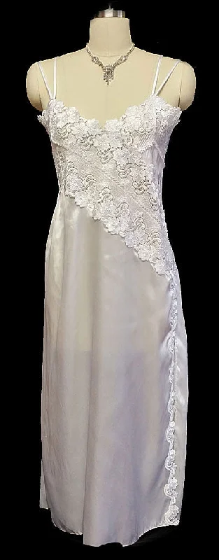 Weekend Deals to Brighten Your Day *FABULOUS VINTAGE IMPORTED BRIDAL SATIN NIGHTGOWN WITH HEAVY LACE AND PLEATS IN BRIDAL WHITE - NEW OLD STOCK Weekend Deals to Brighten Your Day *FABULOUS VINTAGE IMPORTED BRIDAL SATIN NIGHTGOWN WITH HEAVY LACE AND PLEATS IN BRIDAL WHITE - NEW OLD STOCK