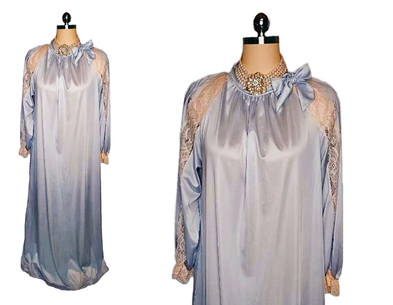 *  GLAMOROUS VINTAGE VICTORIAN-LOOK SANS SOUCI LACE HIGH NECK NIGHTGOWN DRESSING GOWN WITH BEAUTIFUL LACE SLEEVES