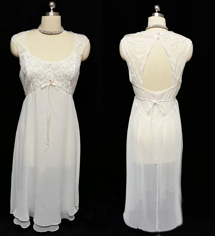 Unbeatable Prices *VINTAGE FLORA NIKROOZ BRIDAL TROUSSEAU WEDDING NIGHTGOWN WITH CHIFFON, LACE & APPLIQUES - SIZE LARGE Unbeatable Prices *VINTAGE FLORA NIKROOZ BRIDAL TROUSSEAU WEDDING NIGHTGOWN WITH CHIFFON, LACE & APPLIQUES - SIZE LARGE