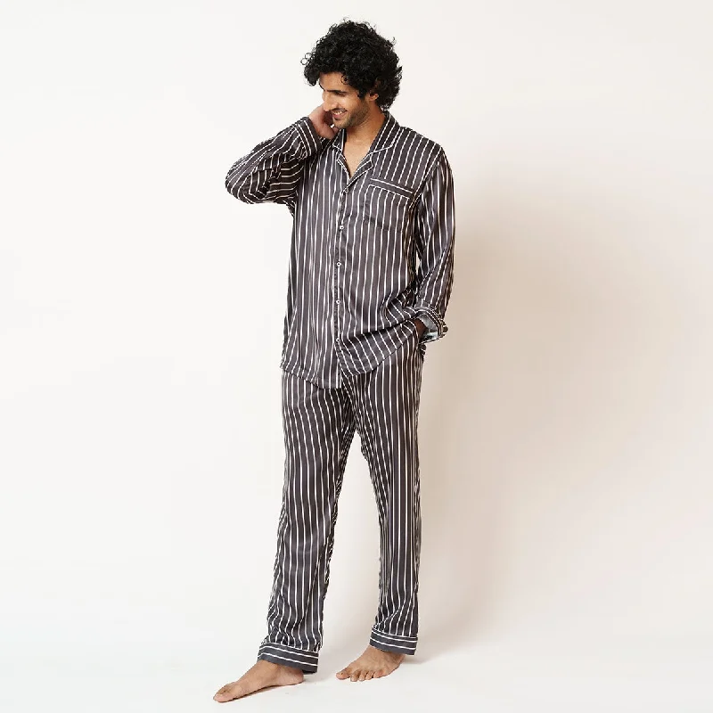 Crazy Savings Midnight Moon Satin Notched Pyjama Set