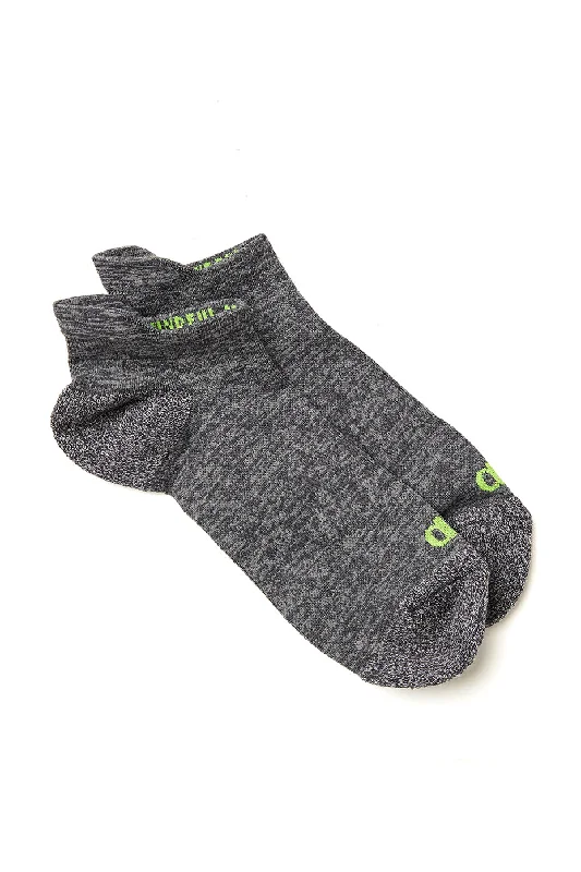 Value Pack Men's Performance Tab Sock - Dark Grey Heather/Highlighter