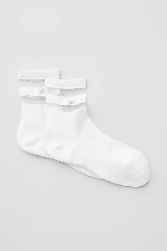 Weekend Offers You Can't Ignore Women's Pulse Grip Sock - White