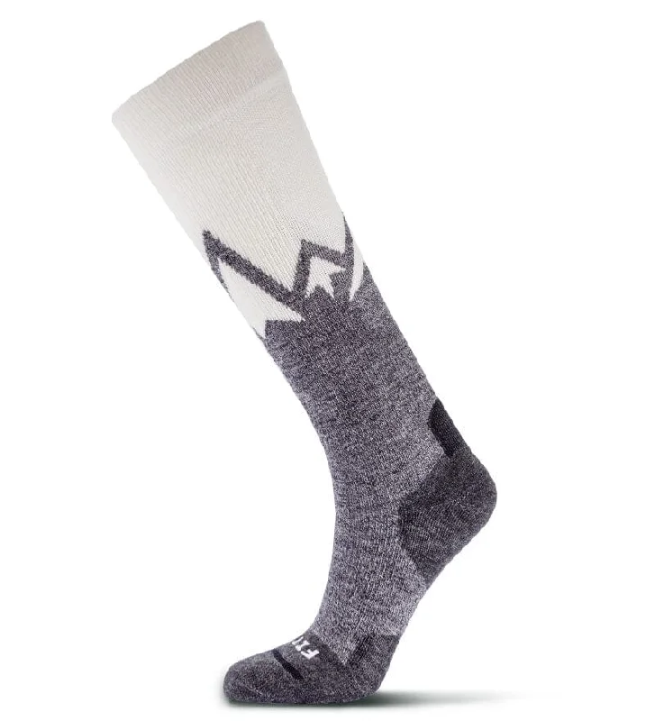 Weekend Specials to Celebrate Kid's Medium Ski