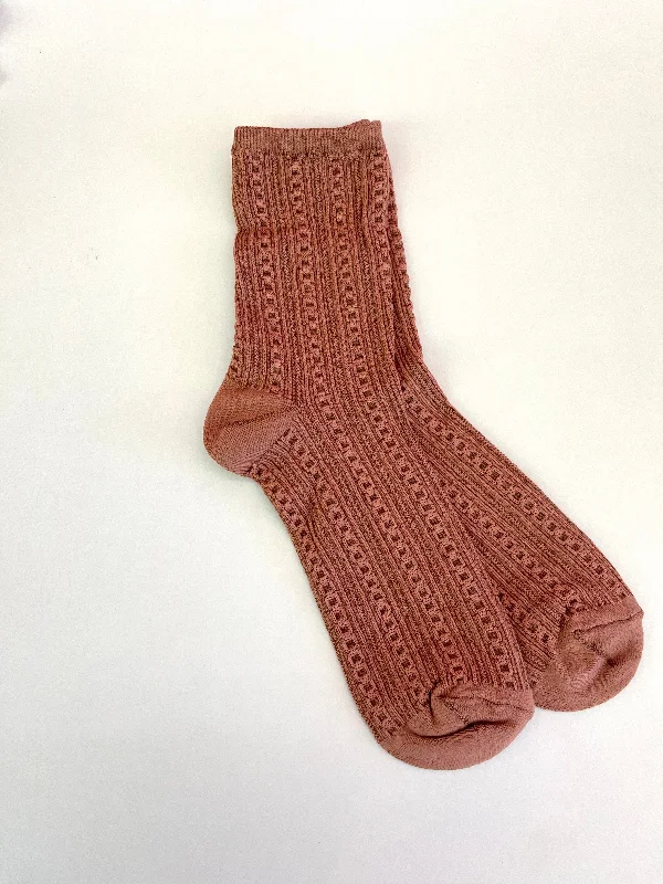 Lowest Price Quality Knitted Chain Pattern Soft Socks Brick