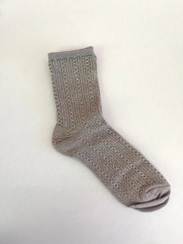Shop and Save Quality Knitted Chain Pattern Soft Socks Grey