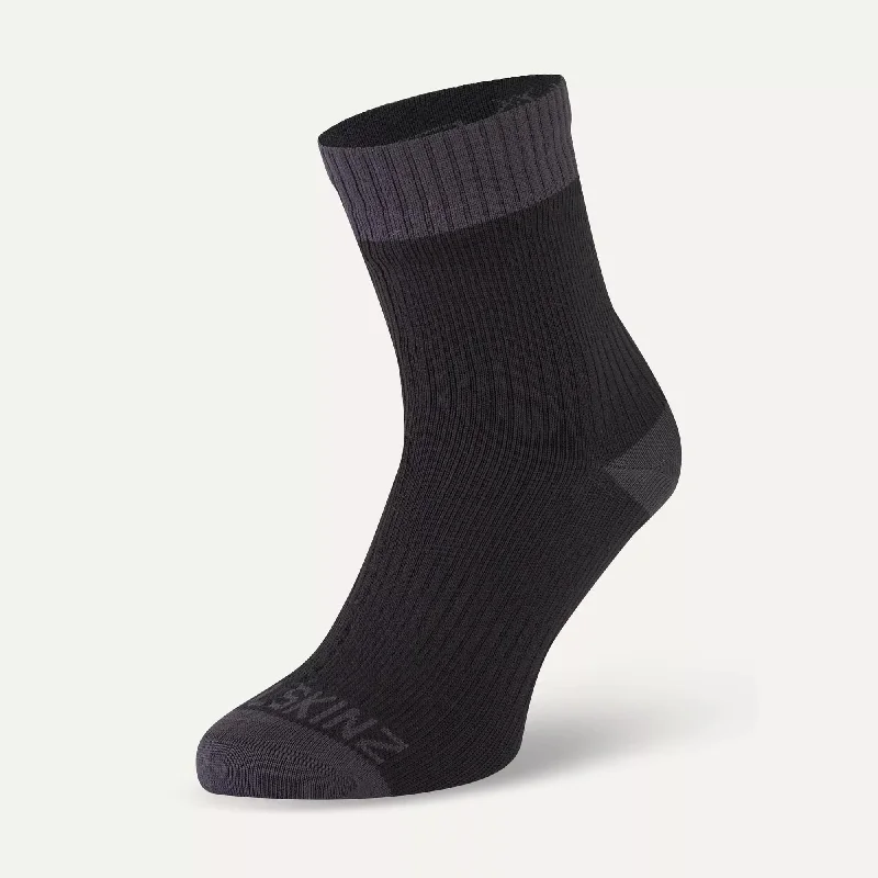 Take Advantage Sealskinz Wretham Waterproof Warm Weather Ankle Length Sock Black/Grey Take Advantage Sealskinz Wretham Waterproof Warm Weather Ankle Length Sock Black/Grey